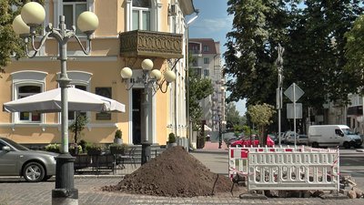 У Полтаві на вулиці Соборності до середини вересня встановлять обмежувальні елементи
