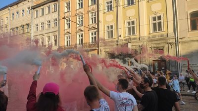 У Львові провели акцію солідарності з народом Білорусі У Львові провели акцію солідарності з народом Білорусі