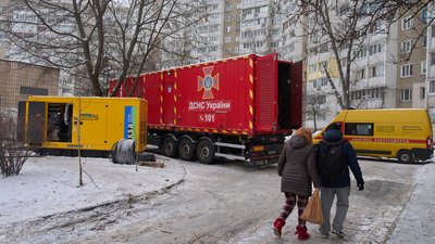 Генератори, які встановила ДСНС для багатоповерхових житлових будинків