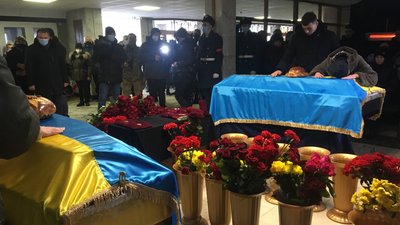 На Полтавщині прощаються із воїнами, загиблими на Донбасі