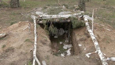 Табір російських військових у лісі біля кладовища "Яцево". Табір російських військових у лісі біля кладовища "Яцево".