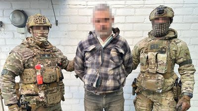 Коригували атаки РФ по Миколаєву: СБУ затримала чотирьох чоловіків Коригували атаки РФ по Миколаєву: СБУ затримала чотирьох чоловіків