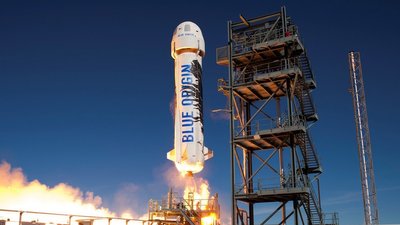 Художник з Гани розпише триптихами ракету Blue Origin, яка восени полетить в космос Художник з Гани розпише триптихами ракету Blue Origin, яка восени полетить в космос