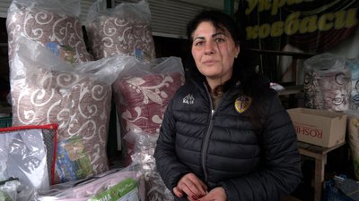 Продавчиня Анна Продавчиня Анна