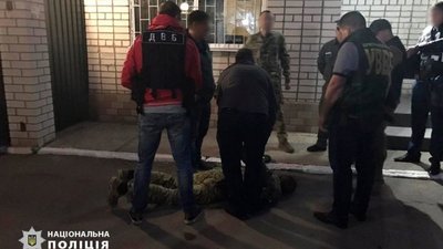 У Запорізькій області прикордонник розповсюджував наркотики