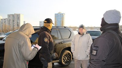 СБУ затримала в Києві колишнього держслужбовця за підозрою у держзраді
