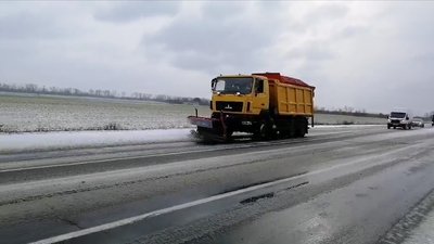 Сніг та вітер: яка ситуація на дорогах області та коли потеплішає в Миколаєві Сніг та вітер: яка ситуація на дорогах області та коли потеплішає в Миколаєві