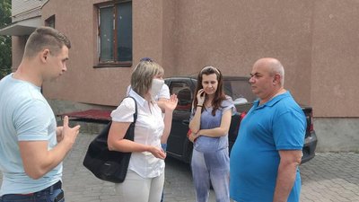Мешканці багатоповерхівки в Тернополі заявили до поліції на свого сусіда Мешканці багатоповерхівки в Тернополі заявили до поліції на свого сусіда