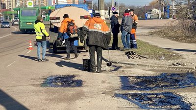 Дороги, асфальт, ремонт, яма, комунальне підприємство, Житомир Дороги, асфальт, ремонт, яма, комунальне підприємство, Житомир