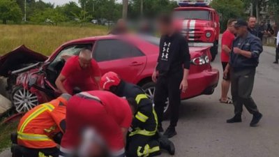 У селі Шешори на Івано-Франківщині сталася ДТП. Знадобилася допомога рятувальників і медиків