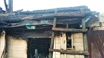 Наслідки пожежі в селі Печенюги Новгород-Сіверської громади Наслідки пожежі в селі Печенюги Новгород-Сіверської громади