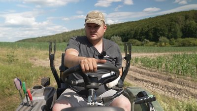 Історія ветерана з Тернопільщини Олексія Колчева, який втратив руку на війні