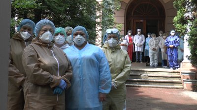 Подякувати медикам: духовий оркестр влаштував тур лікарнями Фанківська Подякувати медикам: духовий оркестр влаштував тур лікарнями Фанківська