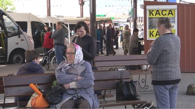 Через дефіцит пального квитки на автобуси на Луцькій автостанції здорожчали Через дефіцит пального квитки на автобуси на Луцькій автостанції здорожчали
