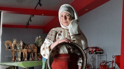 Рятувальники у вишиванках: у Тернополі переселенцям влаштували фотосесію Рятувальники у вишиванках: у Тернополі переселенцям влаштували фотосесію