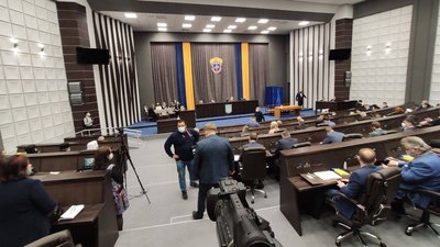 У Тернопільській обласній раді сьомого скликання – 80% чоловіків та 20% жінок