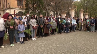 Свято Вербної неділі: як у церквах Херсона дотримувались карантинних обмежень Свято Вербної неділі: як у церквах Херсона дотримувались карантинних обмежень