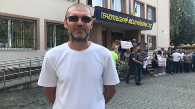 Руслан Синишин, підприємець, якому в Тернополі спалили авто Руслан Синишин, підприємець, якому в Тернополі спалили авто