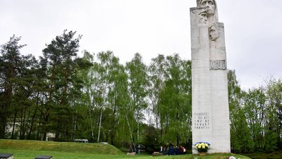 У Чернігові відзначили День пам’яті та примирення У Чернігові відзначили День пам’яті та примирення