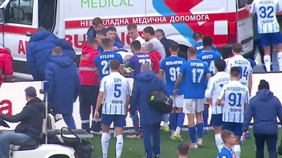 Івана Петряка госпіталізують швидкою після зіткнення з Владиславом Дубинчаком