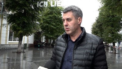 В Житомирі проводять поточний ремонт вулиці Михайлівської – перекладають тротуарну плитку В Житомирі проводять поточний ремонт вулиці Михайлівської – перекладають тротуарну плитку