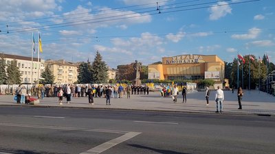 Загальнонаціональна хвилина мовчання: з 30 вересня у центрі Рівного щоранку перекриватимуть рух Загальнонаціональна хвилина мовчання: з 30 вересня у центрі Рівного щоранку перекриватимуть рух