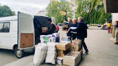 Понад 400 тонн за три місяці: як у Луцьку працює центральний пункт допомоги
