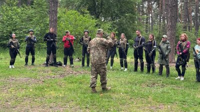 Громада з Черкащини опановує курс національного спротиву