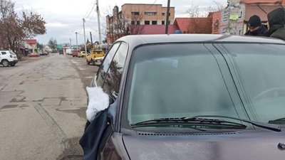 У райцентрі Житомирщини автомобіль збив 73-річного чоловіка, який переходив вулицю У райцентрі Житомирщини автомобіль збив 73-річного чоловіка, який переходив вулицю