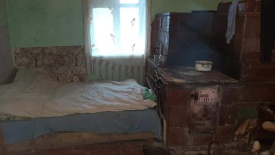 За межею бідності. Прикарпатські волонтери просять допомогти матері з дитиною За межею бідності. Прикарпатські волонтери просять допомогти матері з дитиною
