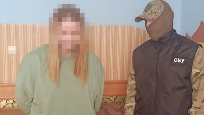 Намагалася втертися в довіру до співробітника СБУ. На Луганщині викрили шпигунку ФСБ