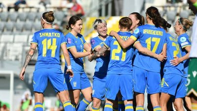 Збірна України з футболу в матчі плей-оф жіночої Ліги націй проти Болгарії.