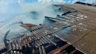 На Одещині сталася пожежа на території м'ясокомбінату: вогонь охопив 300 кв. м На Одещині сталася пожежа на території м'ясокомбінату: вогонь охопив 300 кв. м