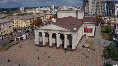 Переходять у режим репетицій: у Рівному театр на тиждень скасував вистави
