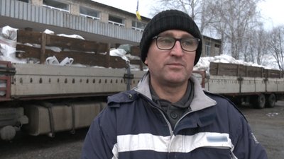 Волонтери допомога дрова жителі Студенок Харківська область Волонтери допомога дрова жителі Студенок Харківська область