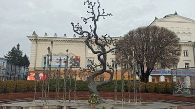 У Вінниці вшанували Небесну сотню та загиблих в зоні АТО/ООС У Вінниці вшанували Небесну сотню та загиблих в зоні АТО/ООС