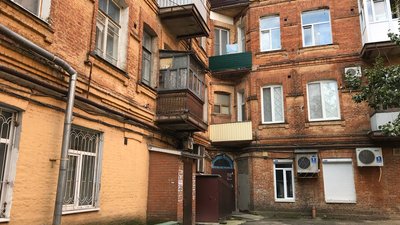 Заміна труб: полтавські багатоповерхівки готують до опалювального сезону