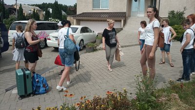 10 днів діти зі сходу України відпочиватимуть на Закарпатті 10 днів діти зі сходу України відпочиватимуть на Закарпатті