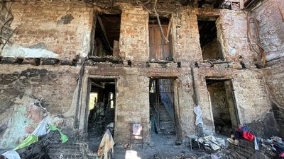 У Миколаєві шукають рішення щодо пошкодженого обстрілами будинку на Адміральскій, 32 У Миколаєві шукають рішення щодо пошкодженого обстрілами будинку на Адміральскій, 32