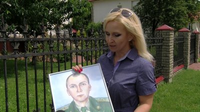 Дружини загиблих волинських військових навчають усіх охочих вишивати