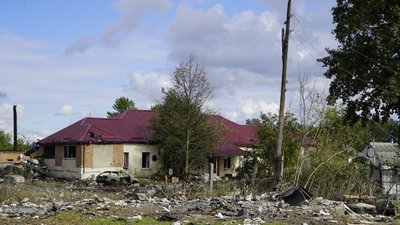 "Нас просто безсовісно здали". Дружина українського військового розповіла, як жила в окупованих Липцях на Харківщині "Нас просто безсовісно здали". Дружина українського військового розповіла, як жила в окупованих Липцях на Харківщині