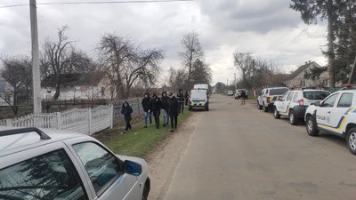 Допоміг собака: зниклого на Волині другокласника знайшли у болоті. Дитина жива Допоміг собака: зниклого на Волині другокласника знайшли у болоті. Дитина жива