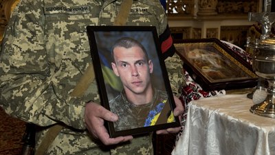 Солдат Євгеній Коваль