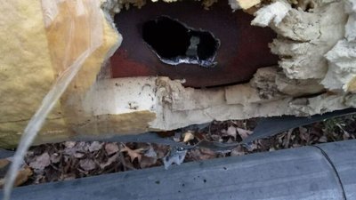 У Херсоні вночі після російських обстрілів були пошкоджені теплові мережі та котельня У Херсоні вночі після російських обстрілів були пошкоджені теплові мережі та котельня