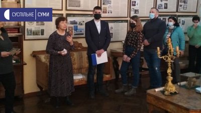 На Лебединщині відкрилася виставка про родину з 300-літньою історією На Лебединщині відкрилася виставка про родину з 300-літньою історією