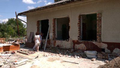 На Івано-Франківщині волонтери облаштовують медичний центр для переселенців