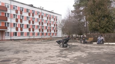 В Івано-Франківському геріатричному пансіонаті ревакцинували 90 % мешканців