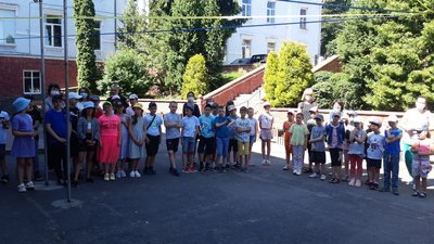 100 кілограмів гумдопомоги зібрали учні вінницької школи-ліцею №7 100 кілограмів гумдопомоги зібрали учні вінницької школи-ліцею №7