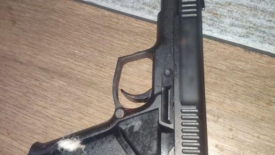 Знешкодили відвідувачі: у Харкові загинув чоловік, який стріляв у кафе Знешкодили відвідувачі: у Харкові загинув чоловік, який стріляв у кафе