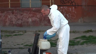 Запорізькі ОСББ дезінфікують під’їзди власним коштом Запорізькі ОСББ дезінфікують під’їзди власним коштом
